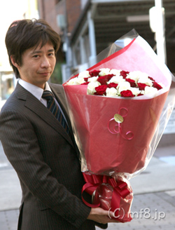 サプライズプレゼントの花束！高級感のある花束です！