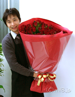 60本のバラの花束